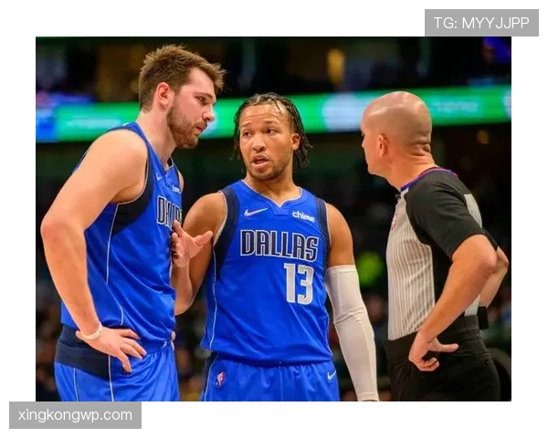 杰伦·布伦森挡拆带球对比东契奇更注重中投效率